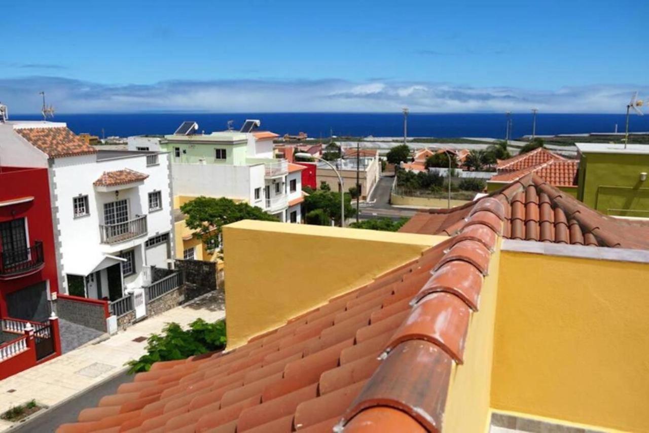 Casa Totalmente Renovada En Zona Muy Tranquila!!! Vistas Al Mar Y Montana Vila Buenavista Del Norte Exterior foto